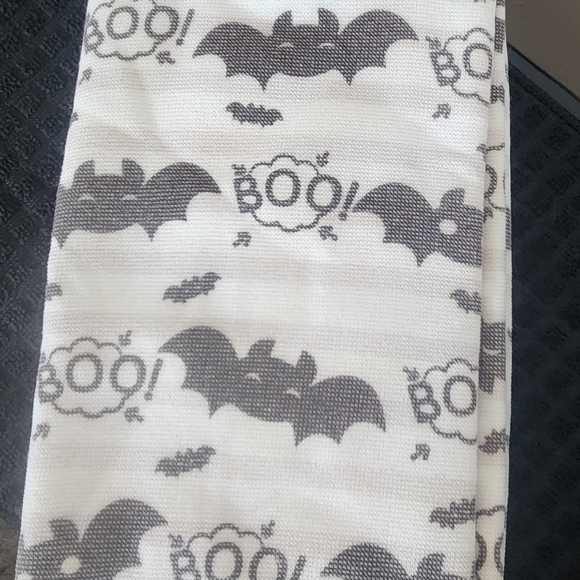 Halloween hand towels - Picture 2 of 3